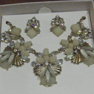 Ivory White and Goldtone Necklace Earring Set